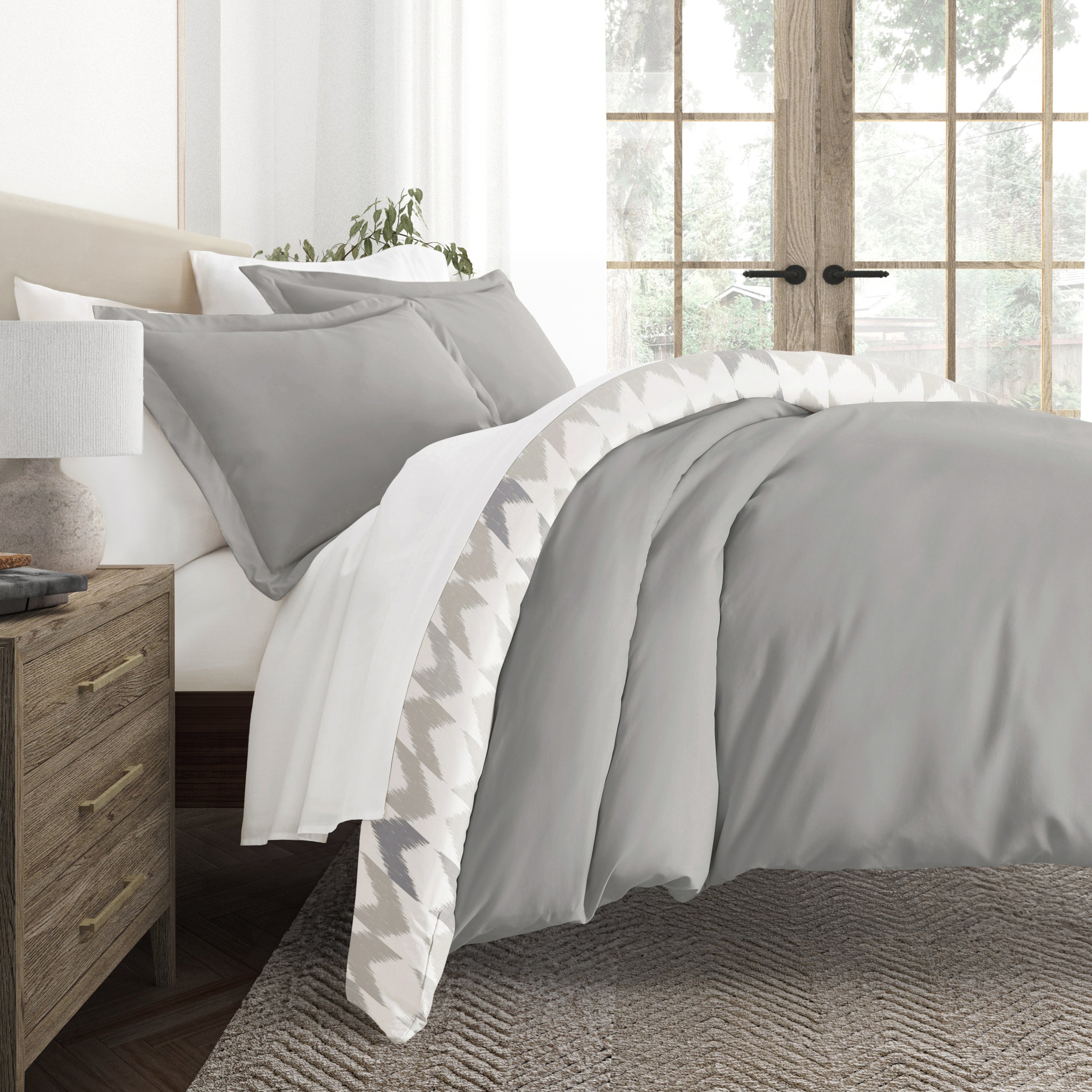 Chevron Sleep Patterned Reversible Duvet Cover Set