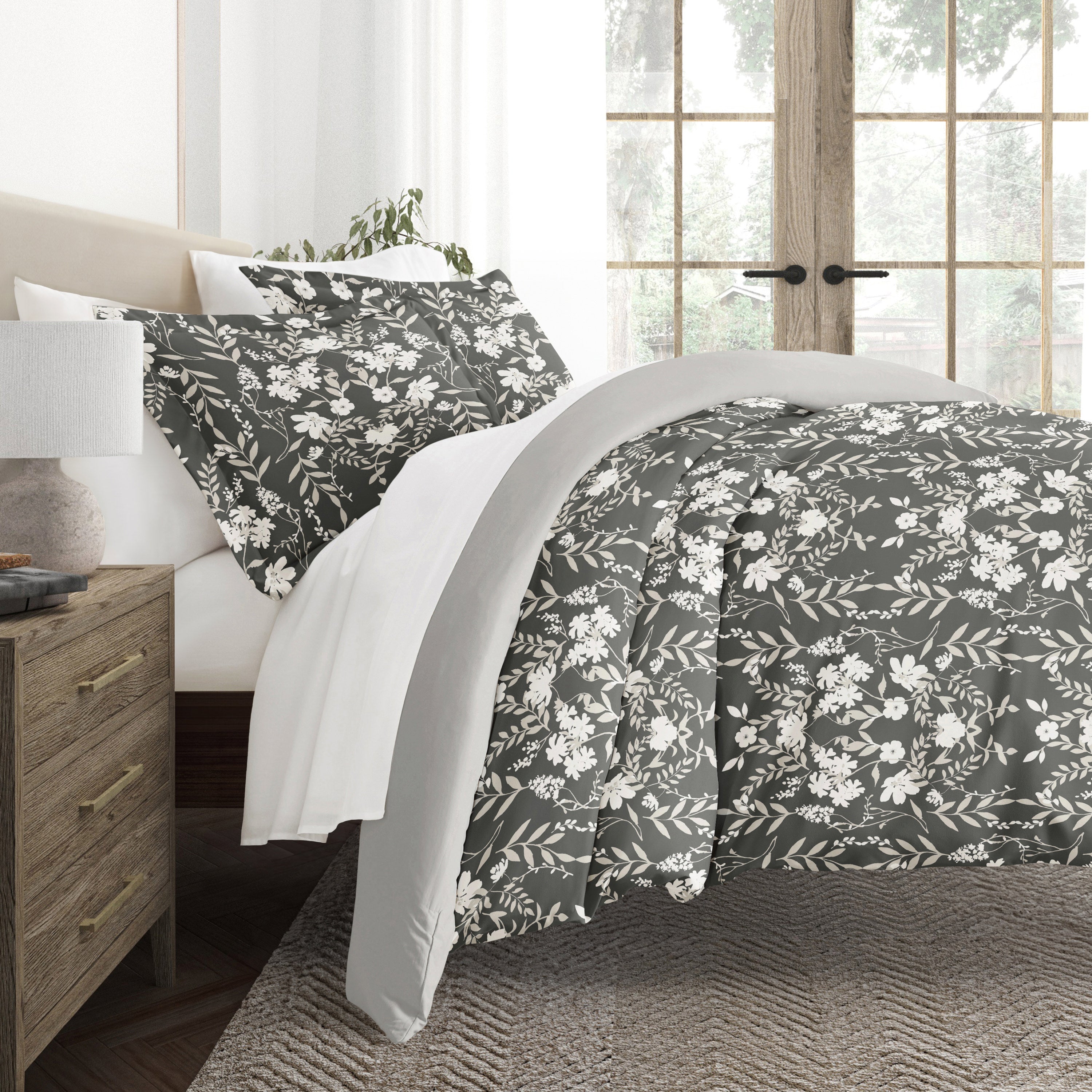 Secret Garden Patterned Reversible Duvet Cover Set