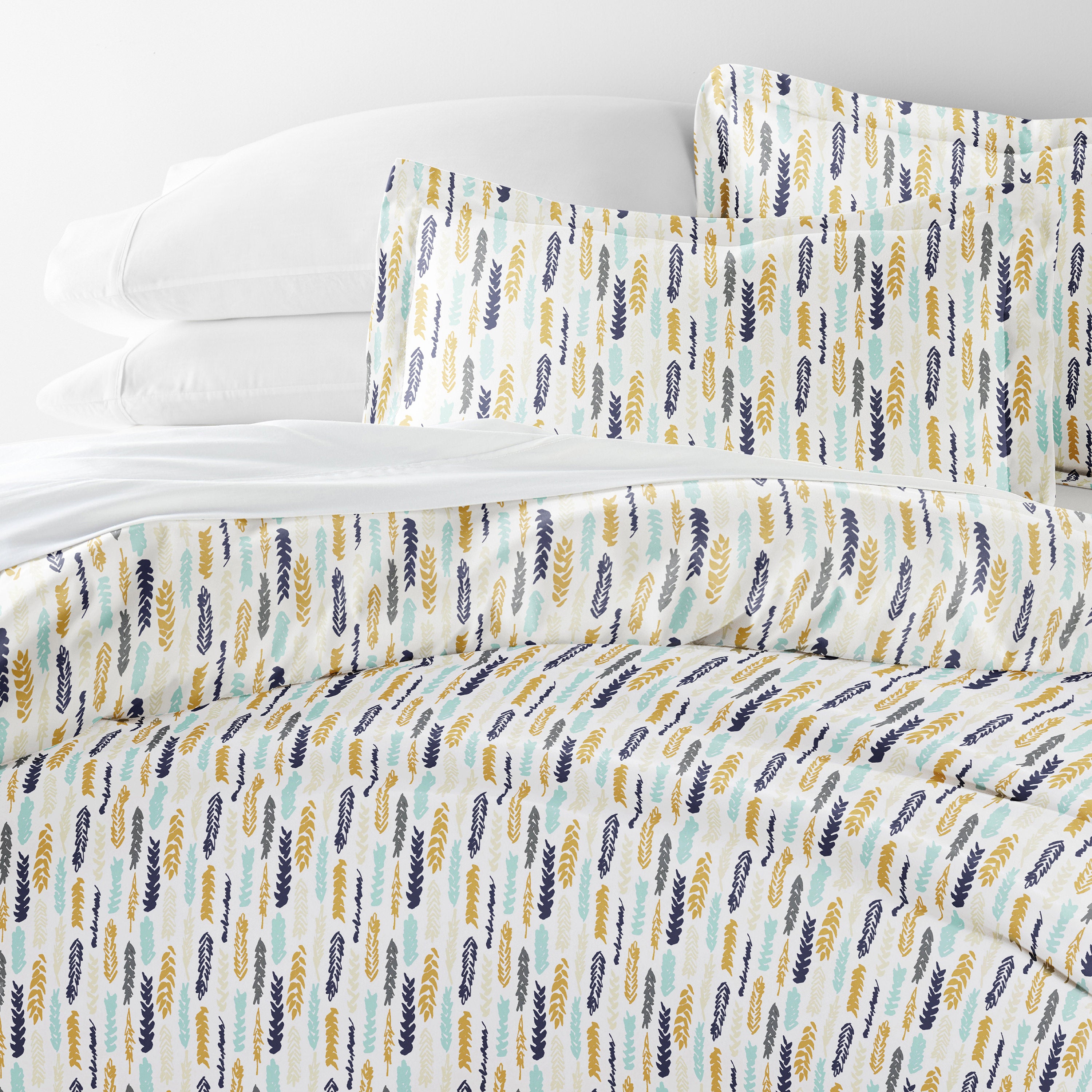 Feathers Patterned Duvet Cover Set