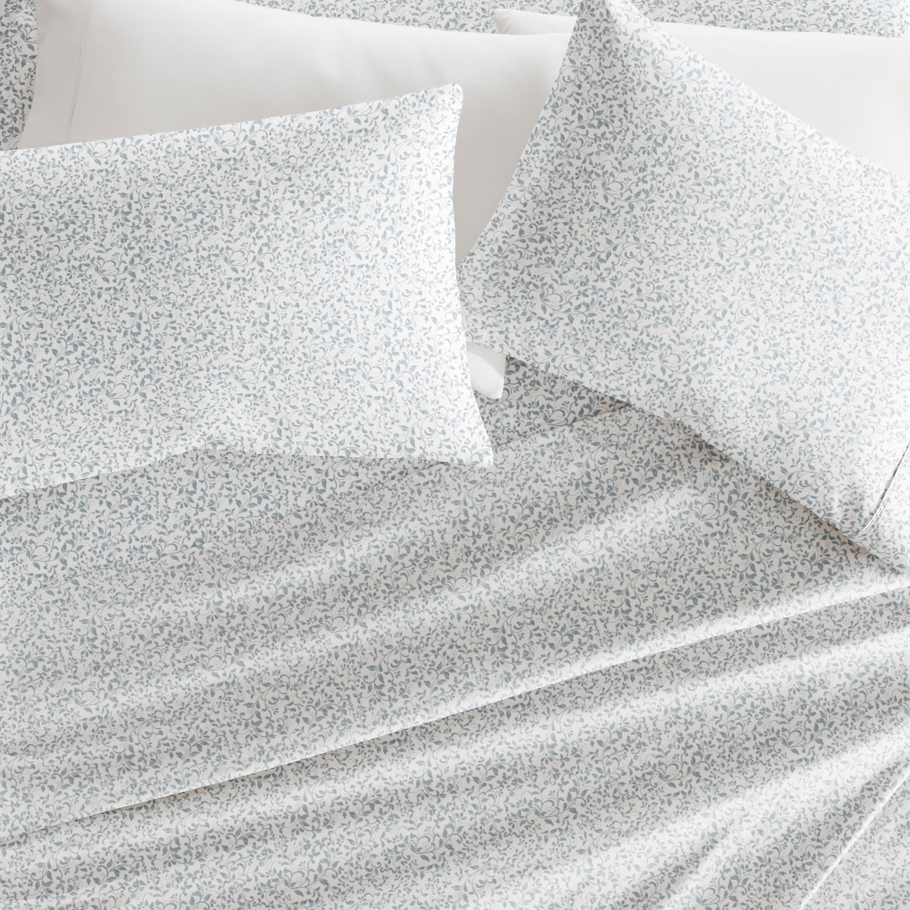 Distressed Vine 4-Piece Patterned Sheet Set