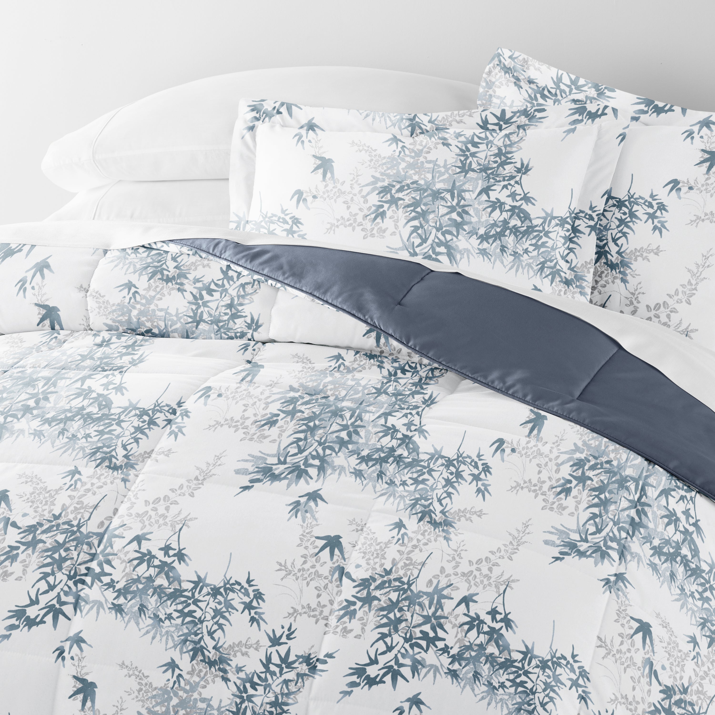 iEnjoy Home Down-Alternative Comforter - Thumbnail 2