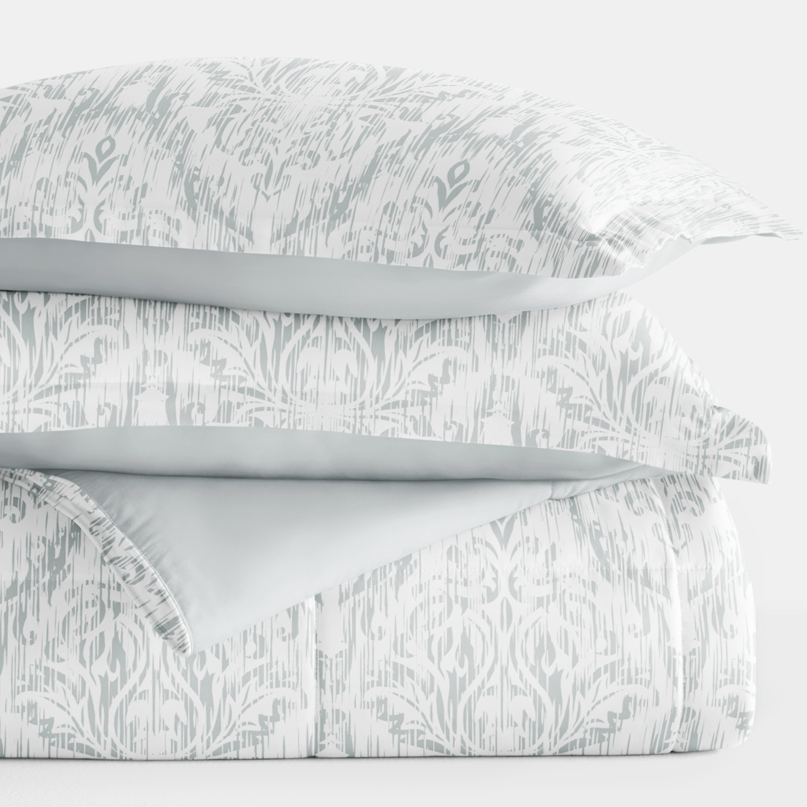 English Countryside Reversible Patterned Down-Alternative Comforter Set