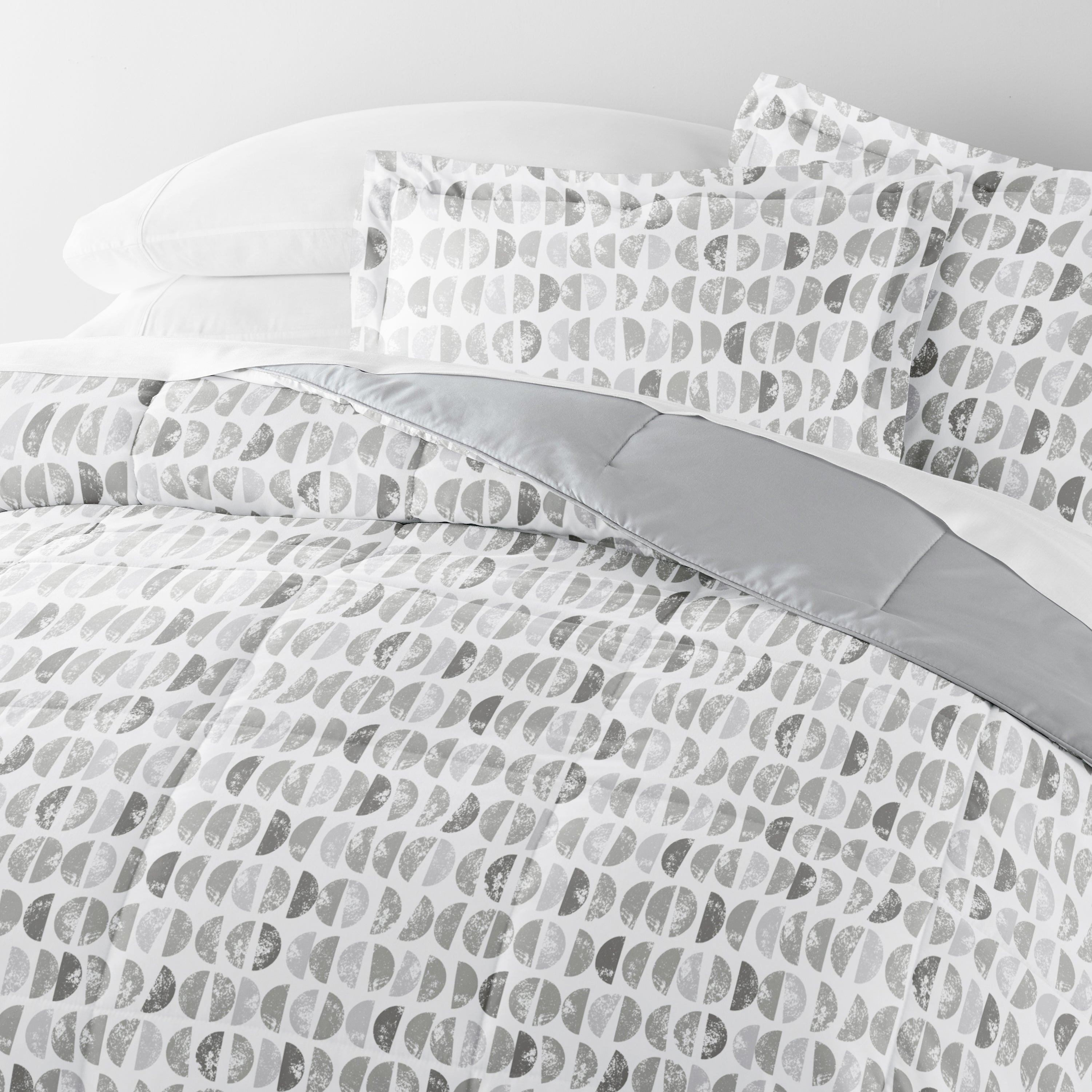 Moonlight Stars Reversible Patterned Down-Alternative Comforter Set