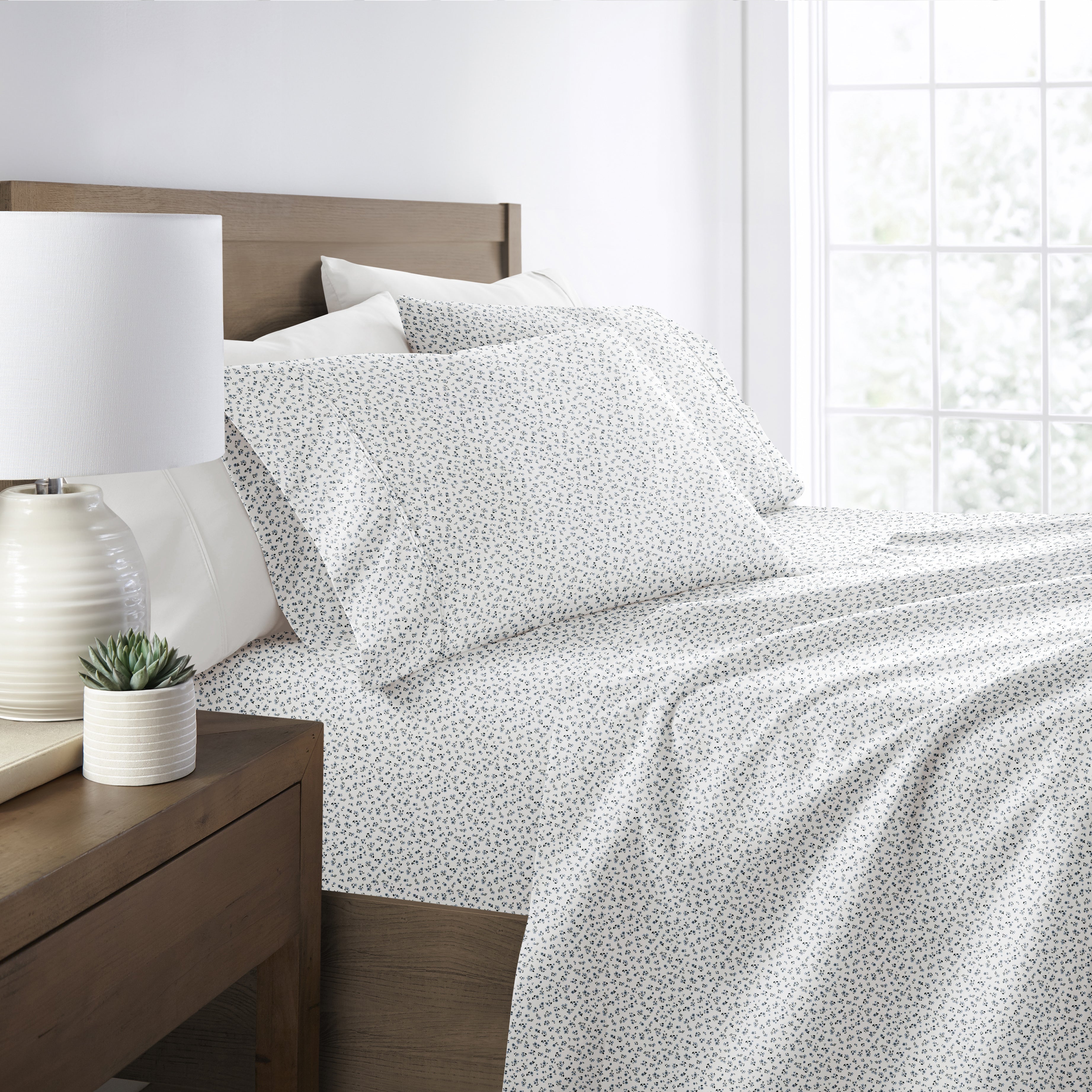 Ditsy Floral 4-Piece Patterned Sheet Set