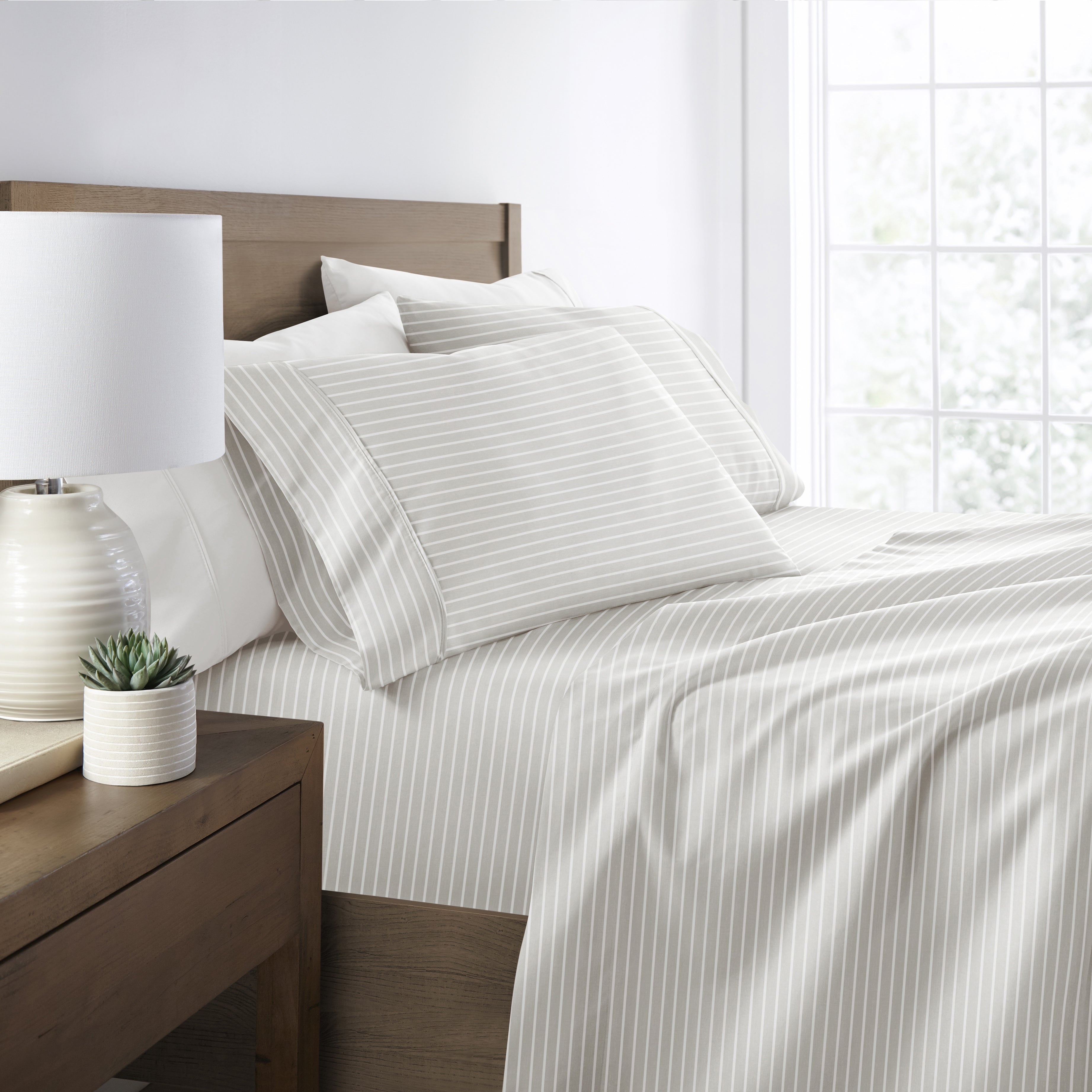 Distressed Awning Stripe 4-Piece Patterned Sheet Set