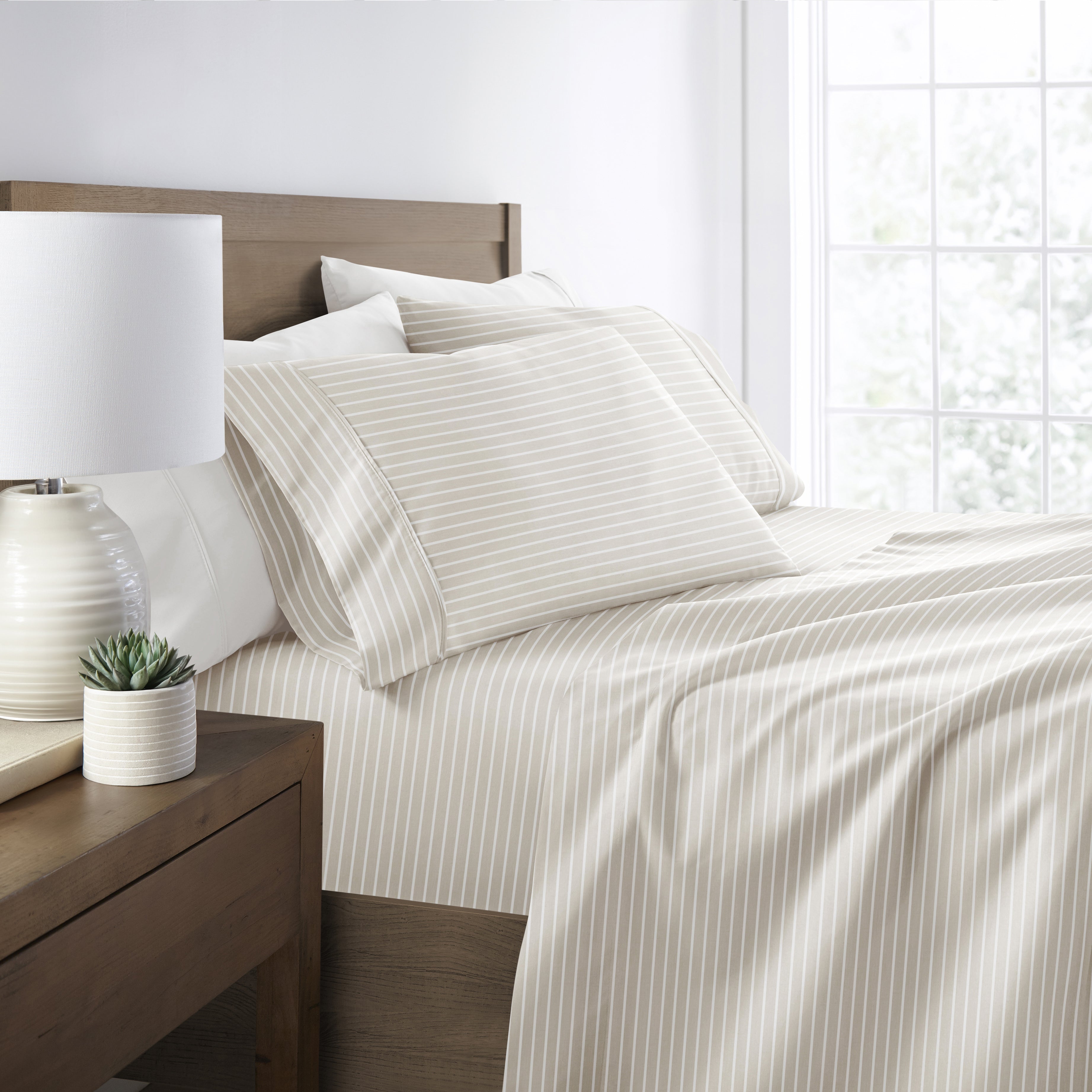 Distressed Awning Stripe 4-Piece Patterned Sheet Set