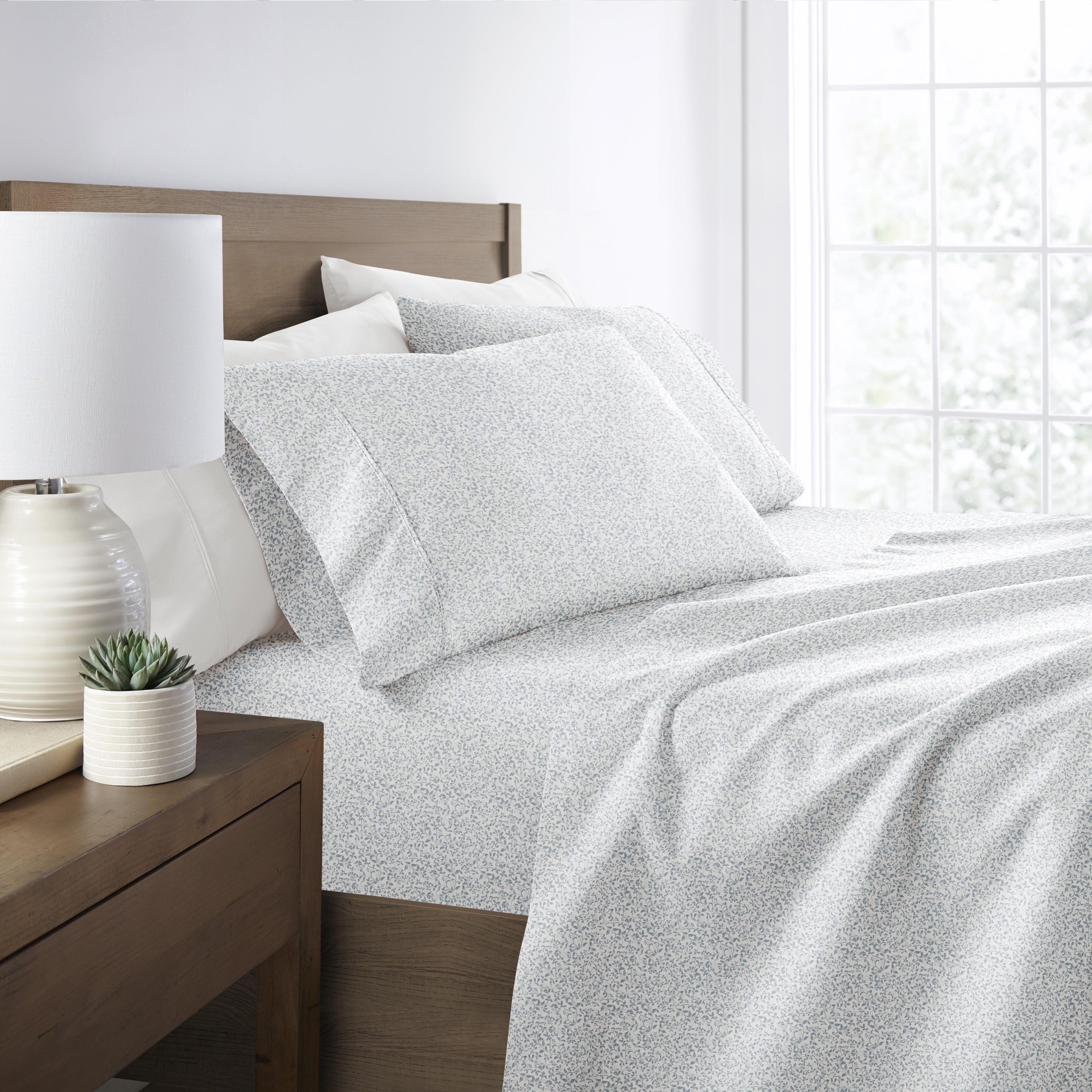 Distressed Vine 4-Piece Patterned Sheet Set