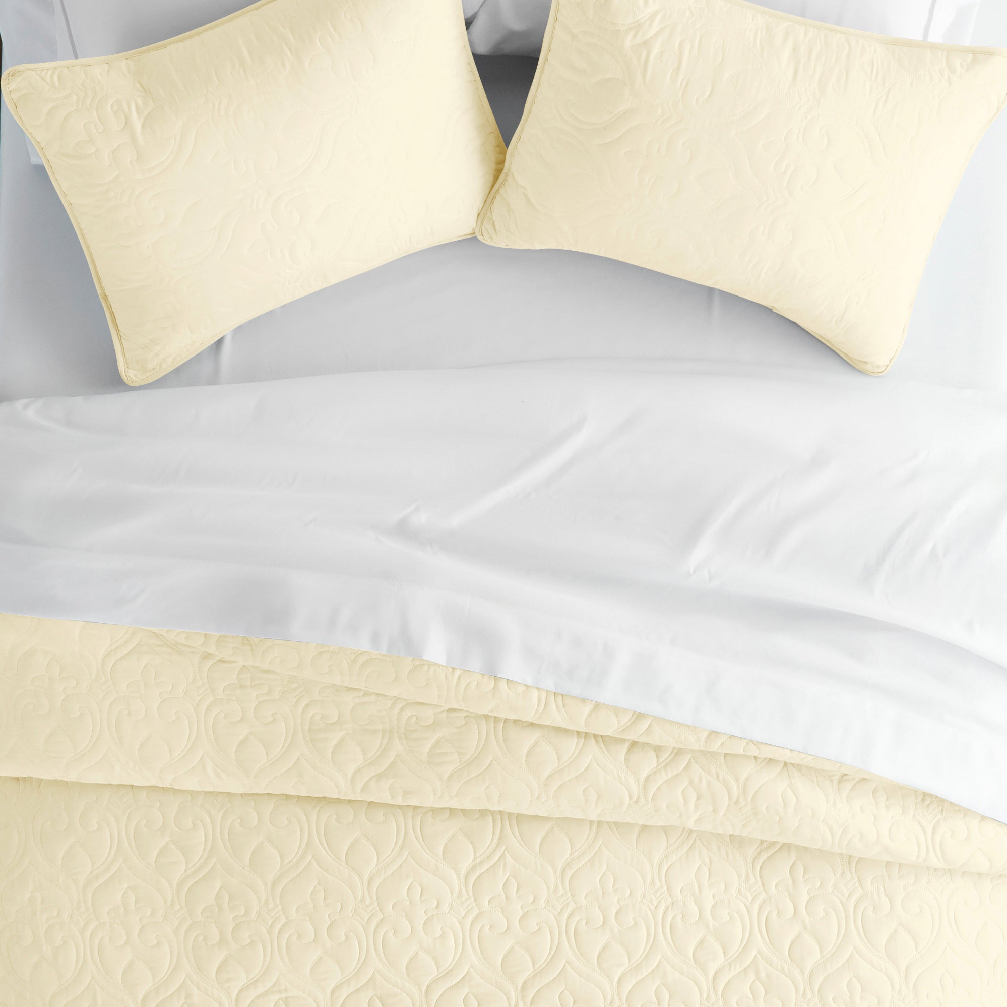 Lightweight Damask Quilted Coverlet Set