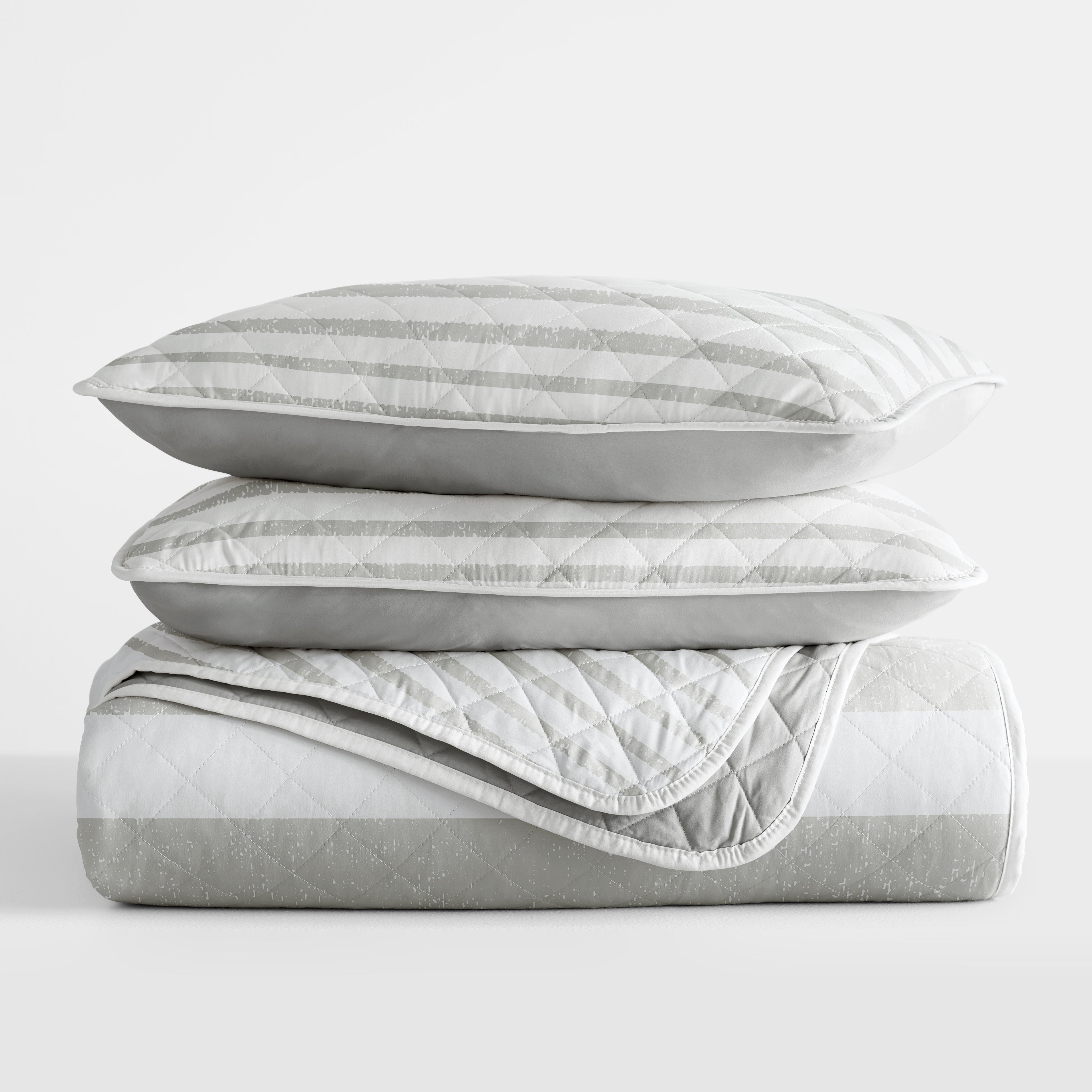 Summer Stripes Patterned Reversible Quilted Coverlet Set