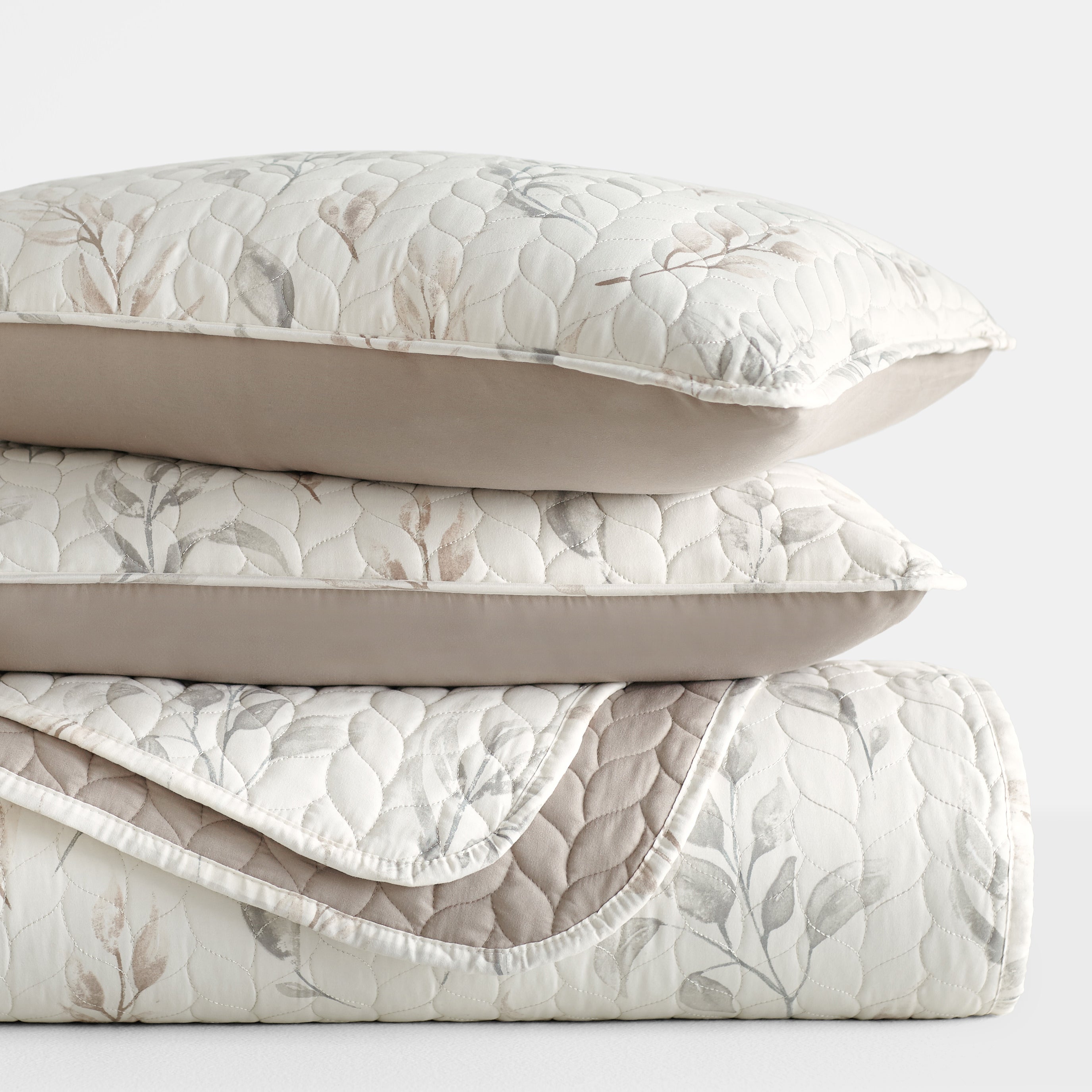 Watercolor Leaves Patterned Reversible Quilted Coverlet Set