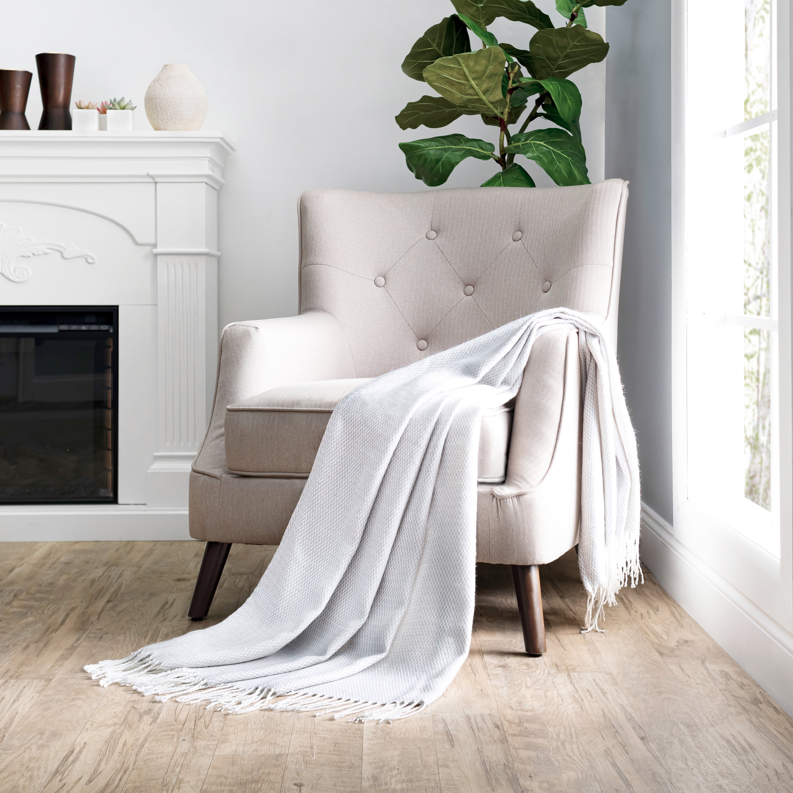 Herringbone Throw Blanket with Fringed Edges