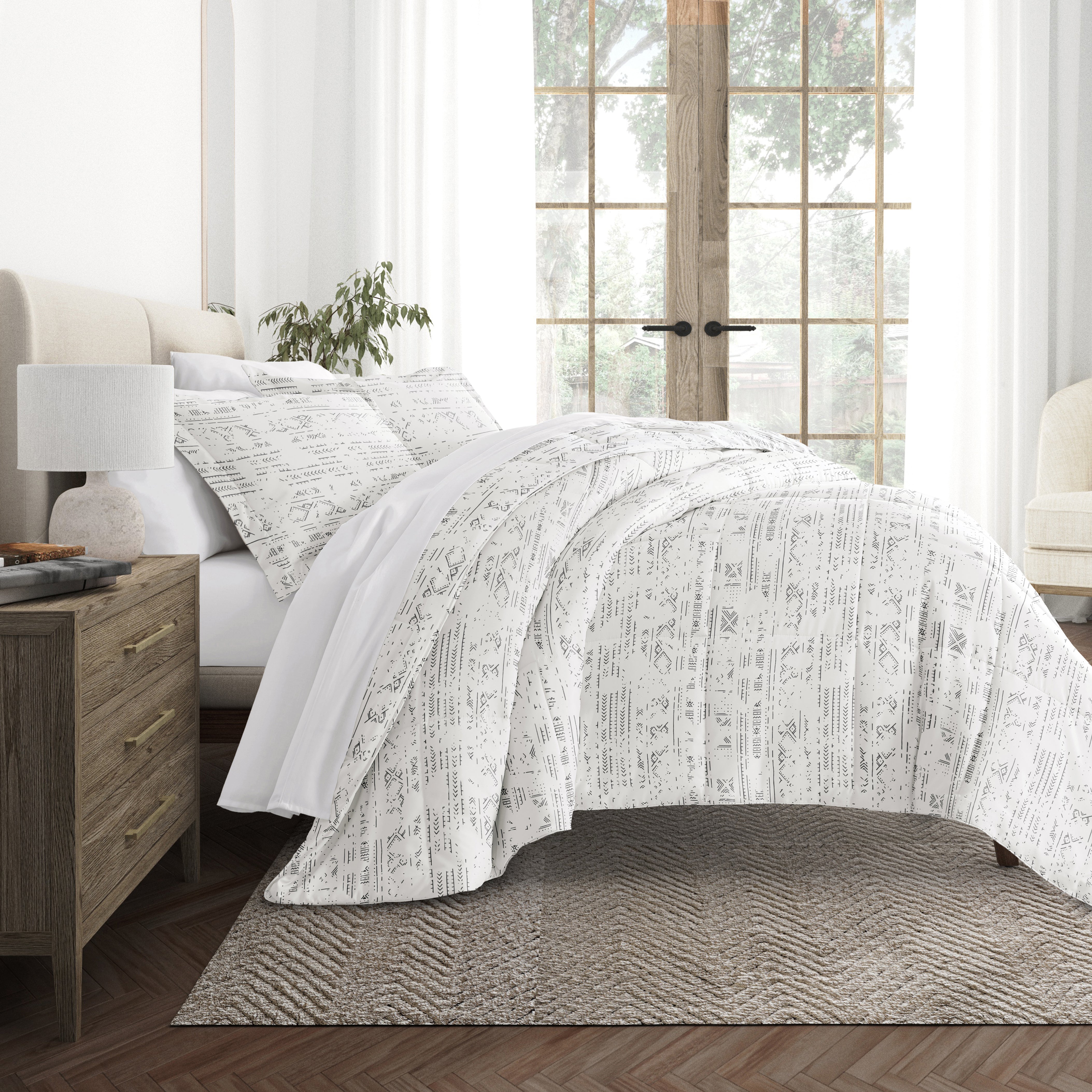 Distressed Field Patterned Down-Alternative Comforter Set