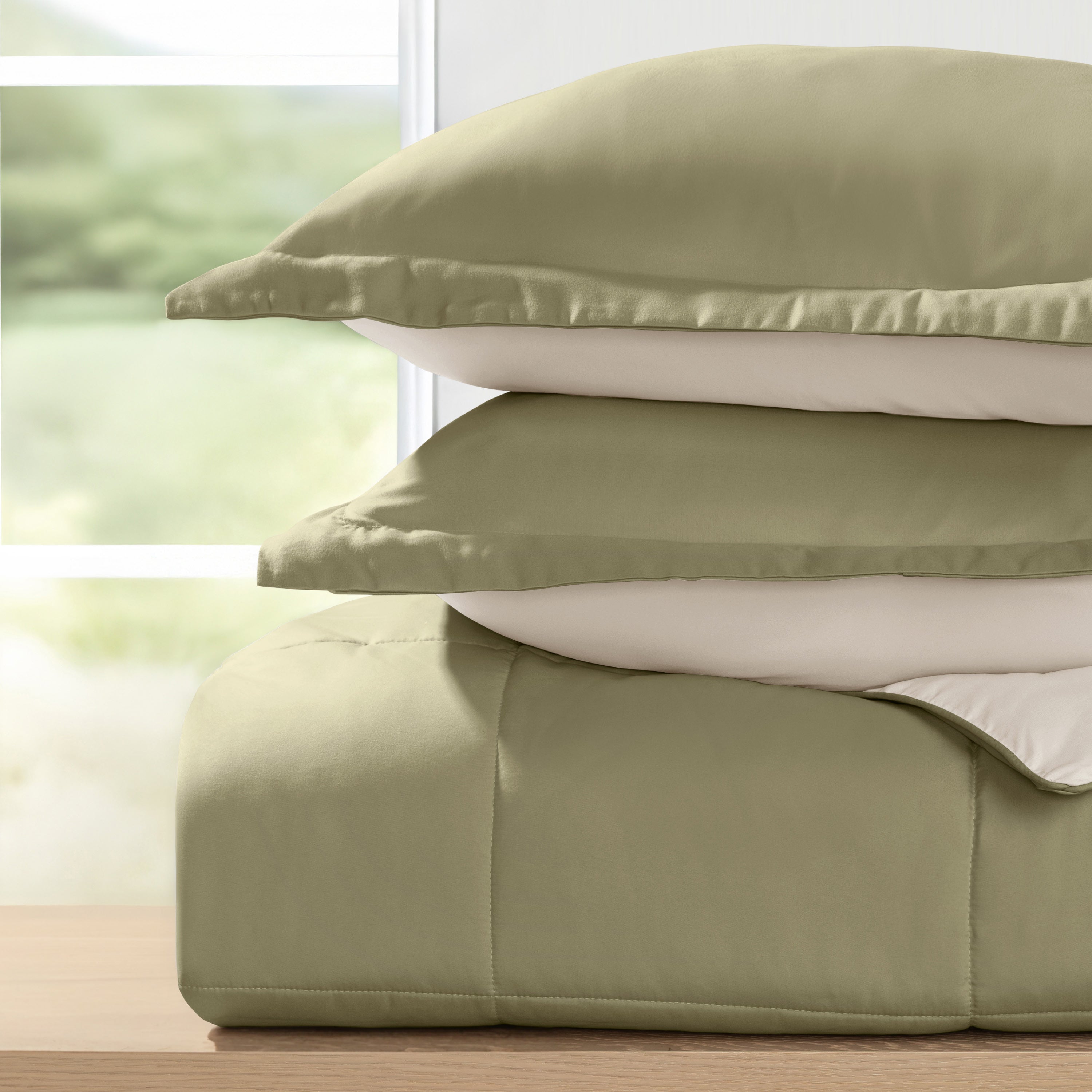 Lightweight All Season Reversible Down-Alternative Comforter Set