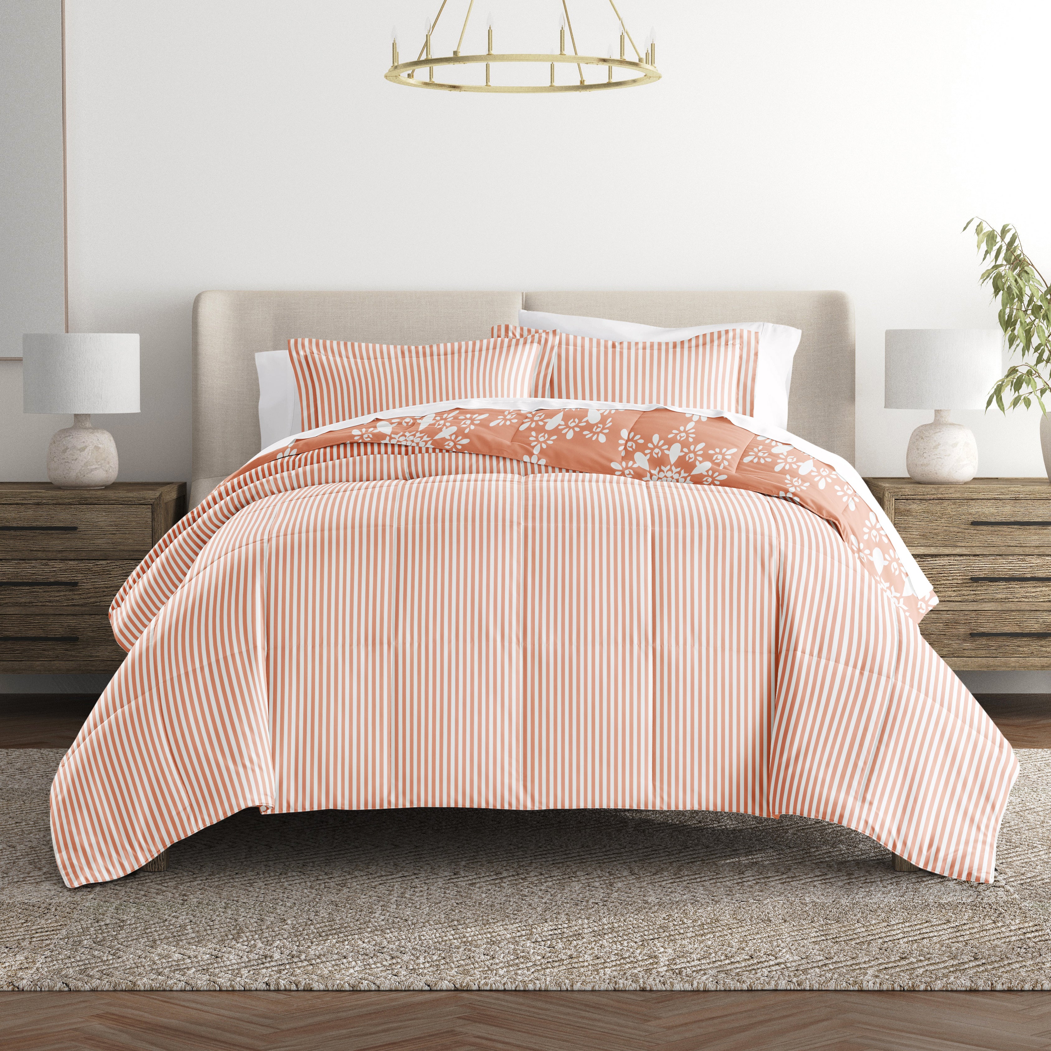 Daisy Medallion Reversible Patterned Down-Alternative Comforter Set