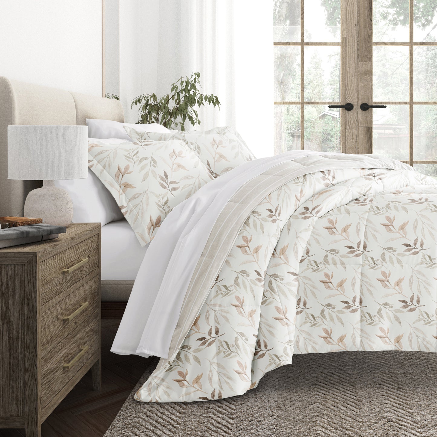 Comforter Sets in Two Reversible Patterns