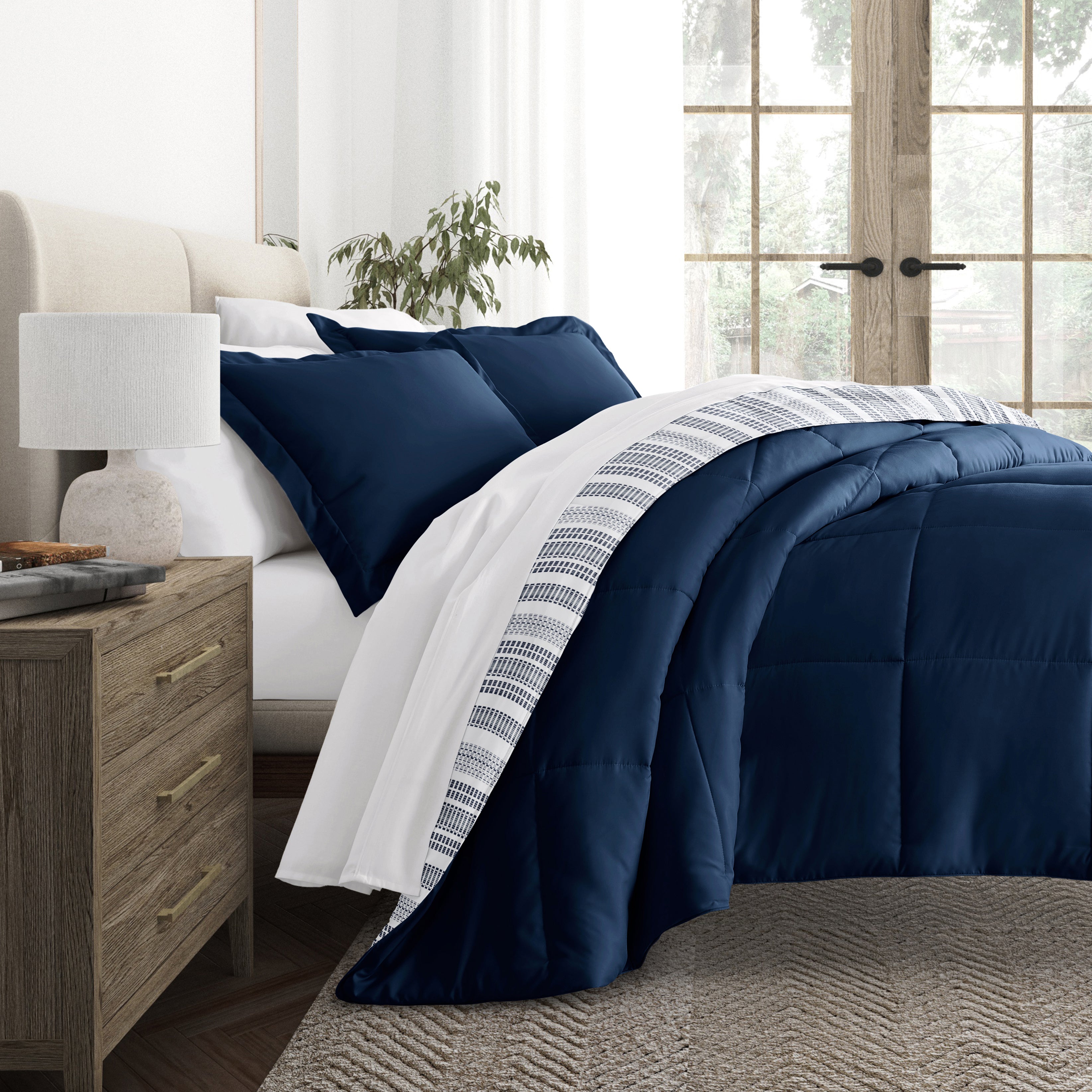 Farmhouse Dreams Reversible Patterned Down-Alternative Comforter Set