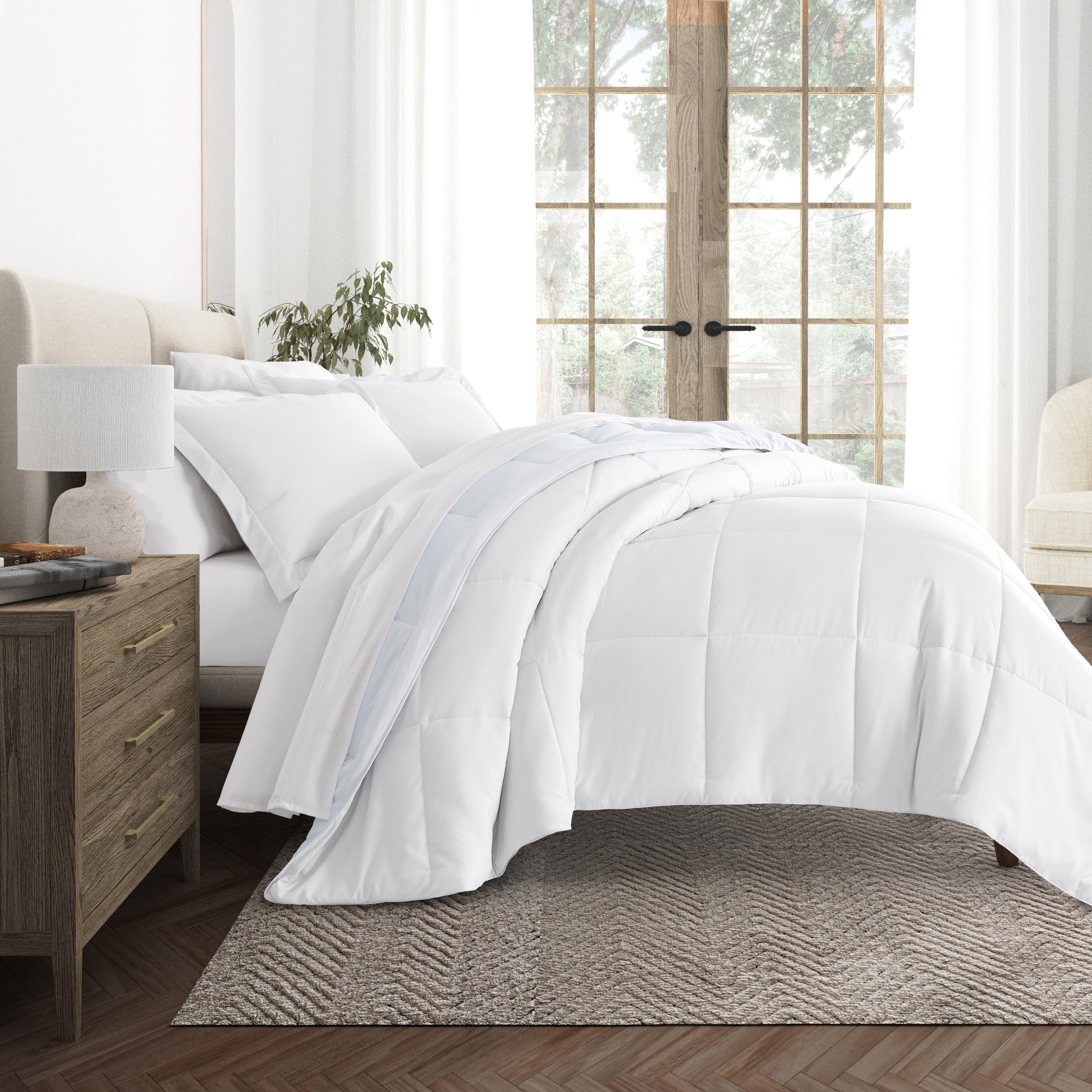 Ocean Waves Reversible Patterned Down-Alternative Comforter Set