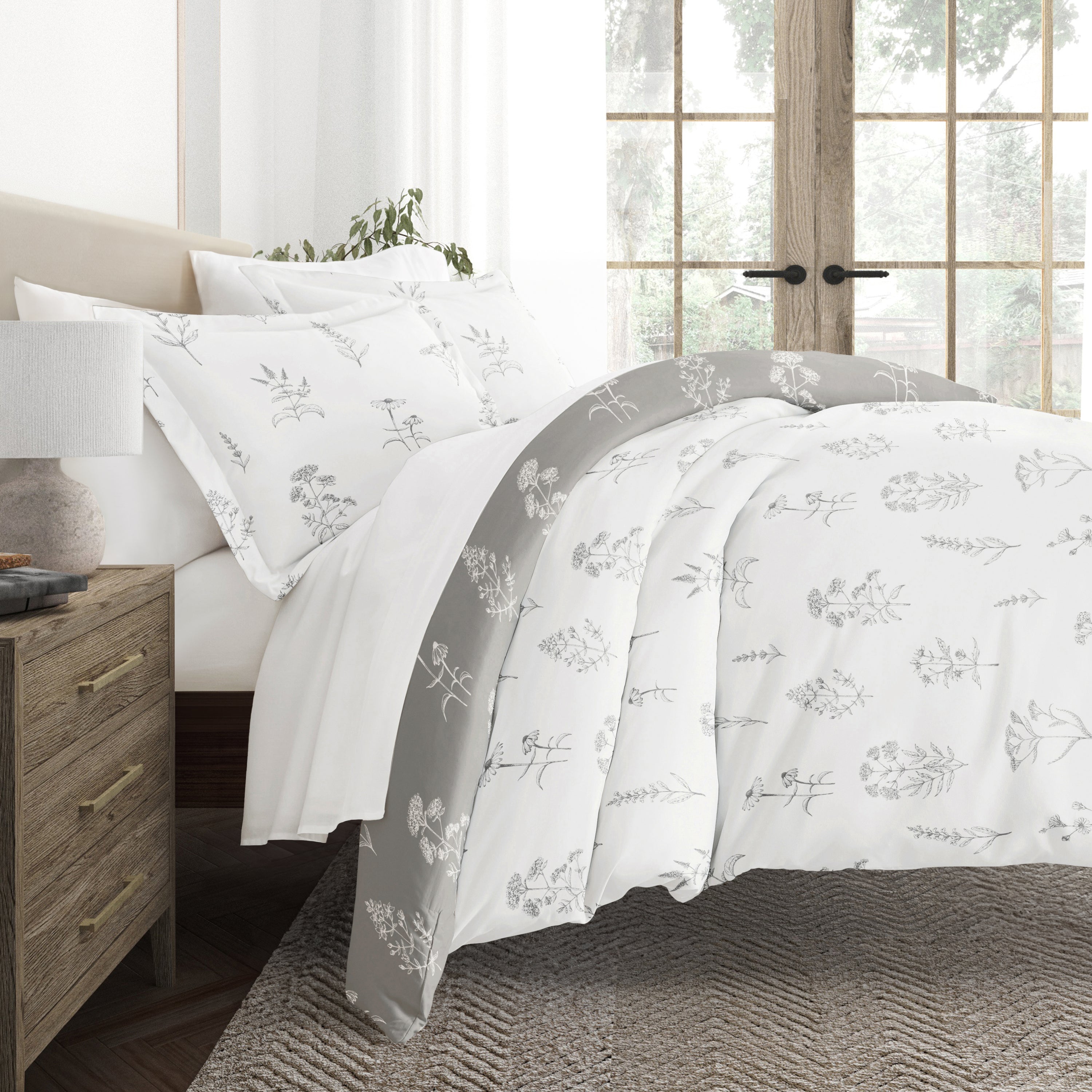 Botany Floral Patterned Reversible Duvet Cover Set