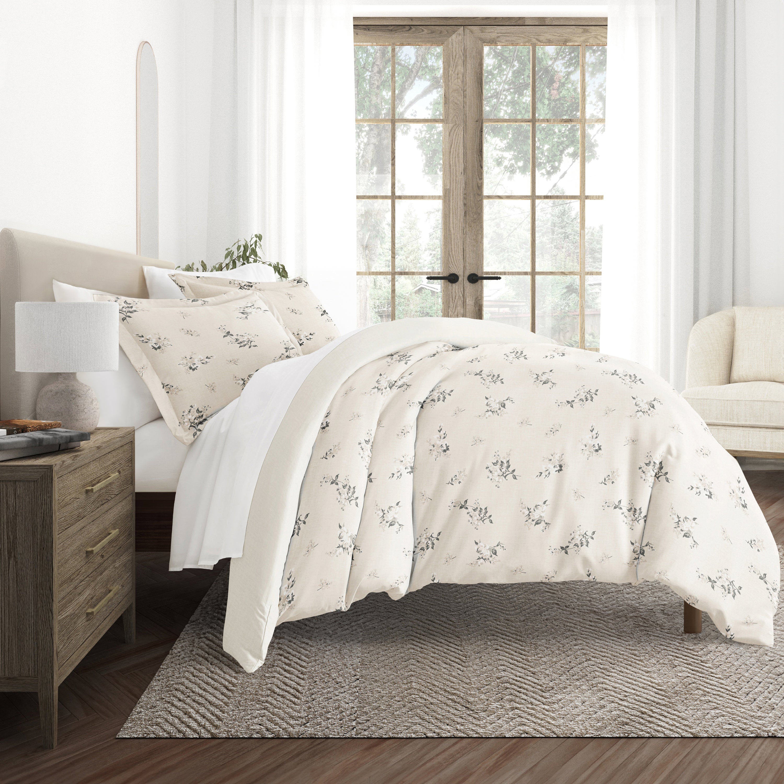 Delicate Floral Patterned Reversible Duvet Cover Set