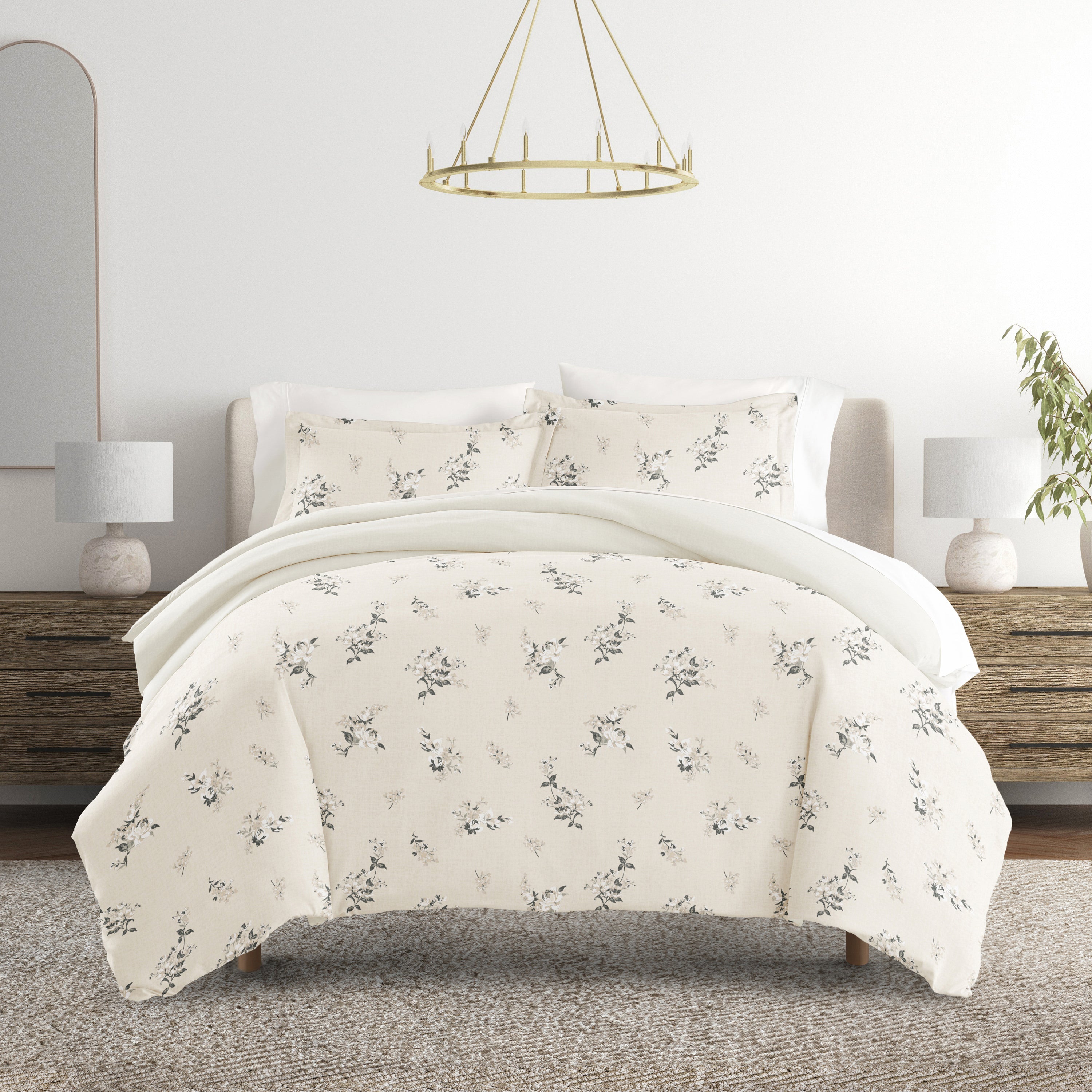 Delicate Floral Patterned Reversible Duvet Cover Set
