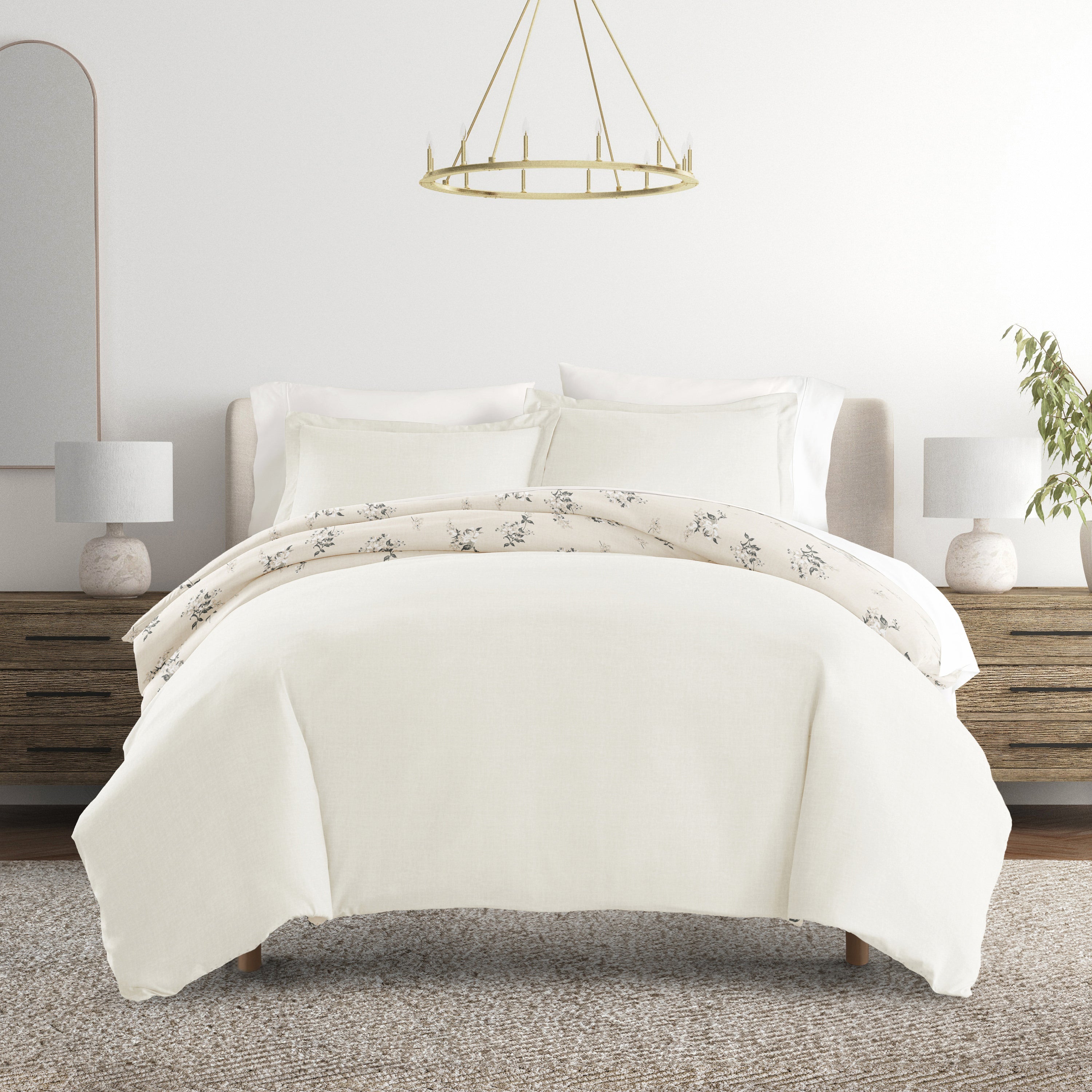 Delicate Floral Patterned Reversible Duvet Cover Set