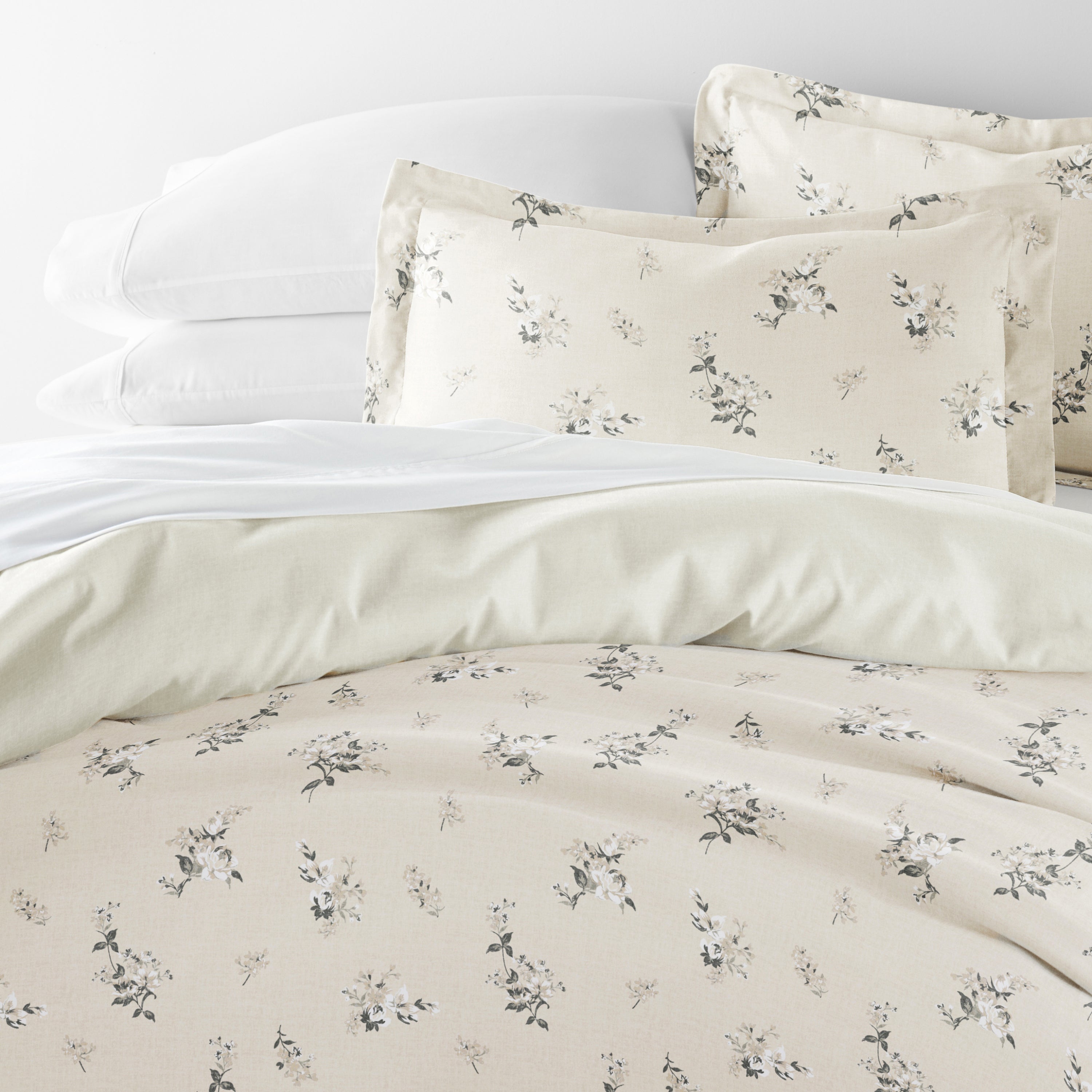 Delicate Floral Patterned Reversible Duvet Cover Set