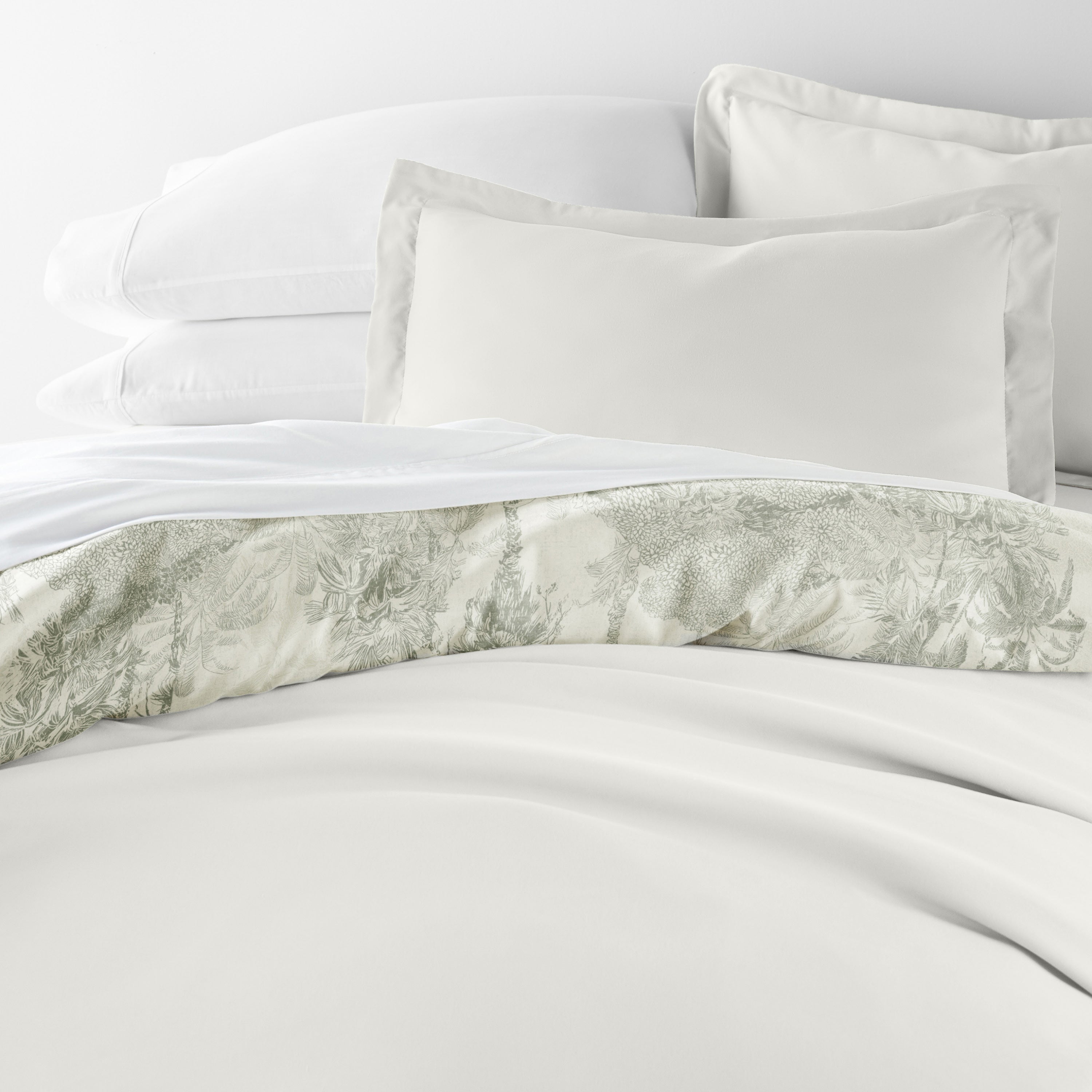 Paradise Toile Patterned Reversible Duvet Cover Set