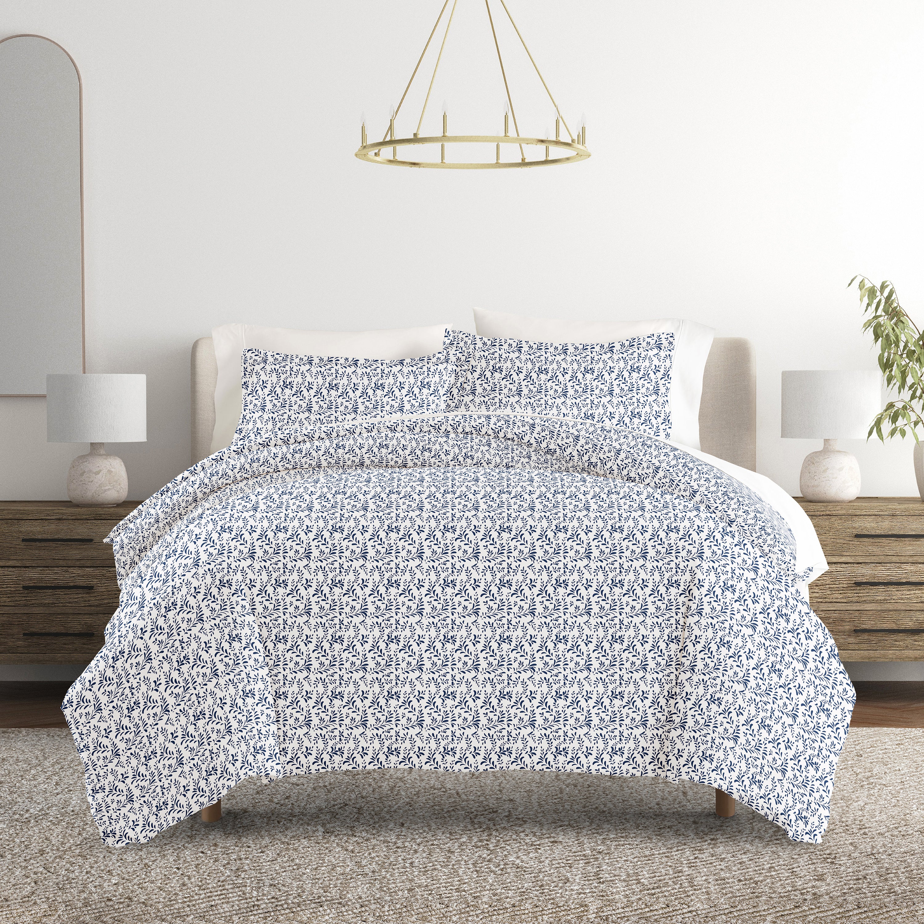Burst of Vines Patterned Duvet Cover Set