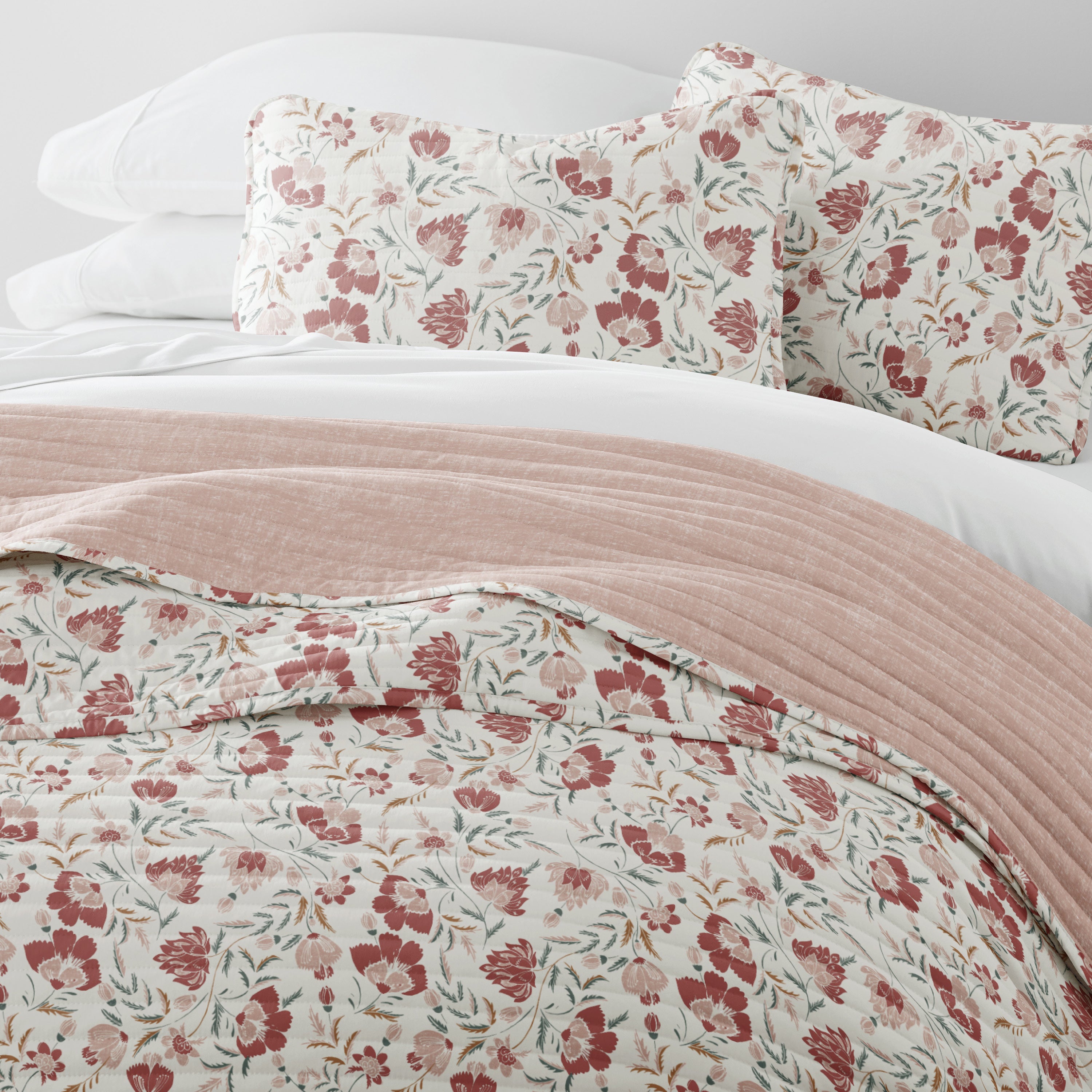 French Jacobean Patterned Quilted Coverlet Set