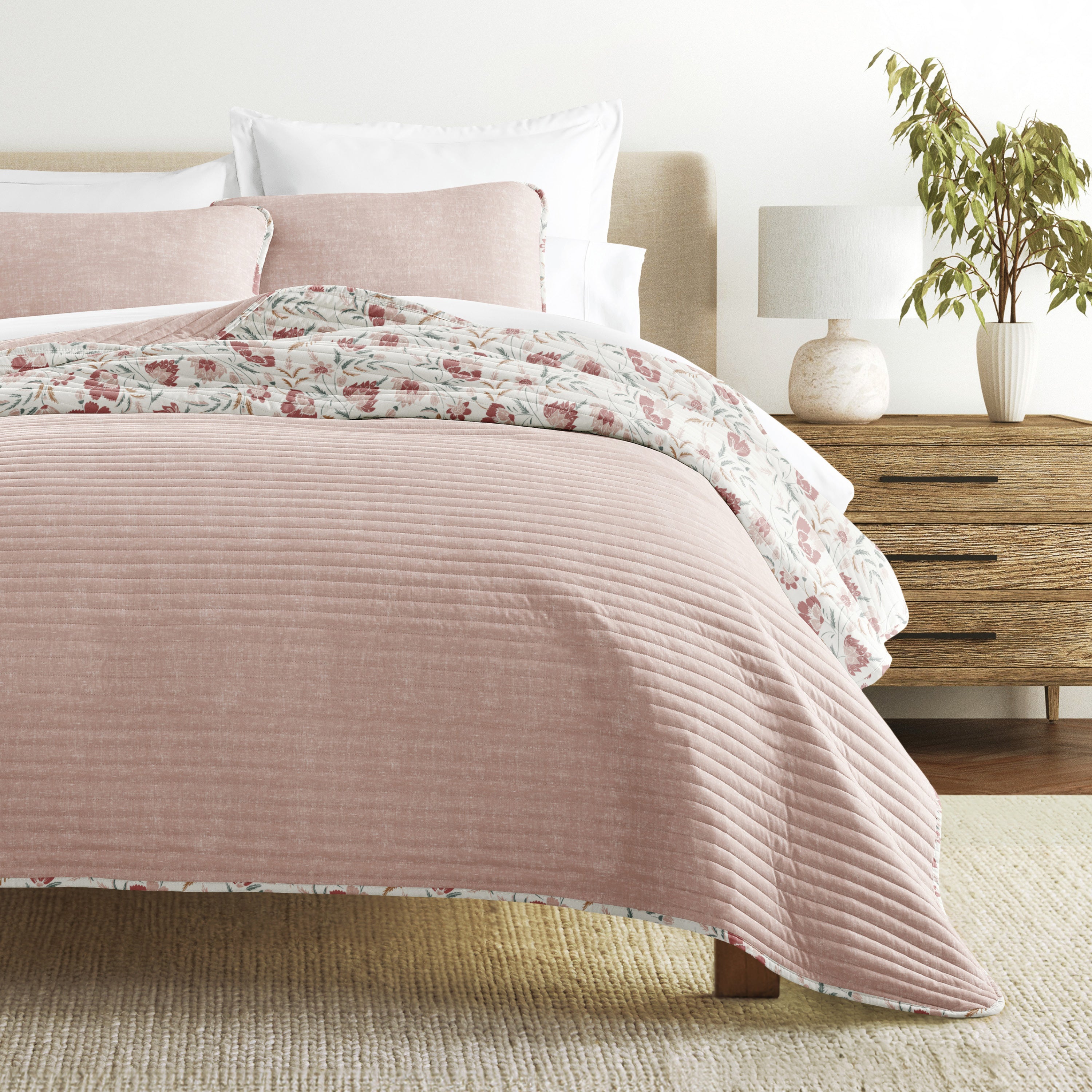 French Jacobean Patterned Quilted Coverlet Set