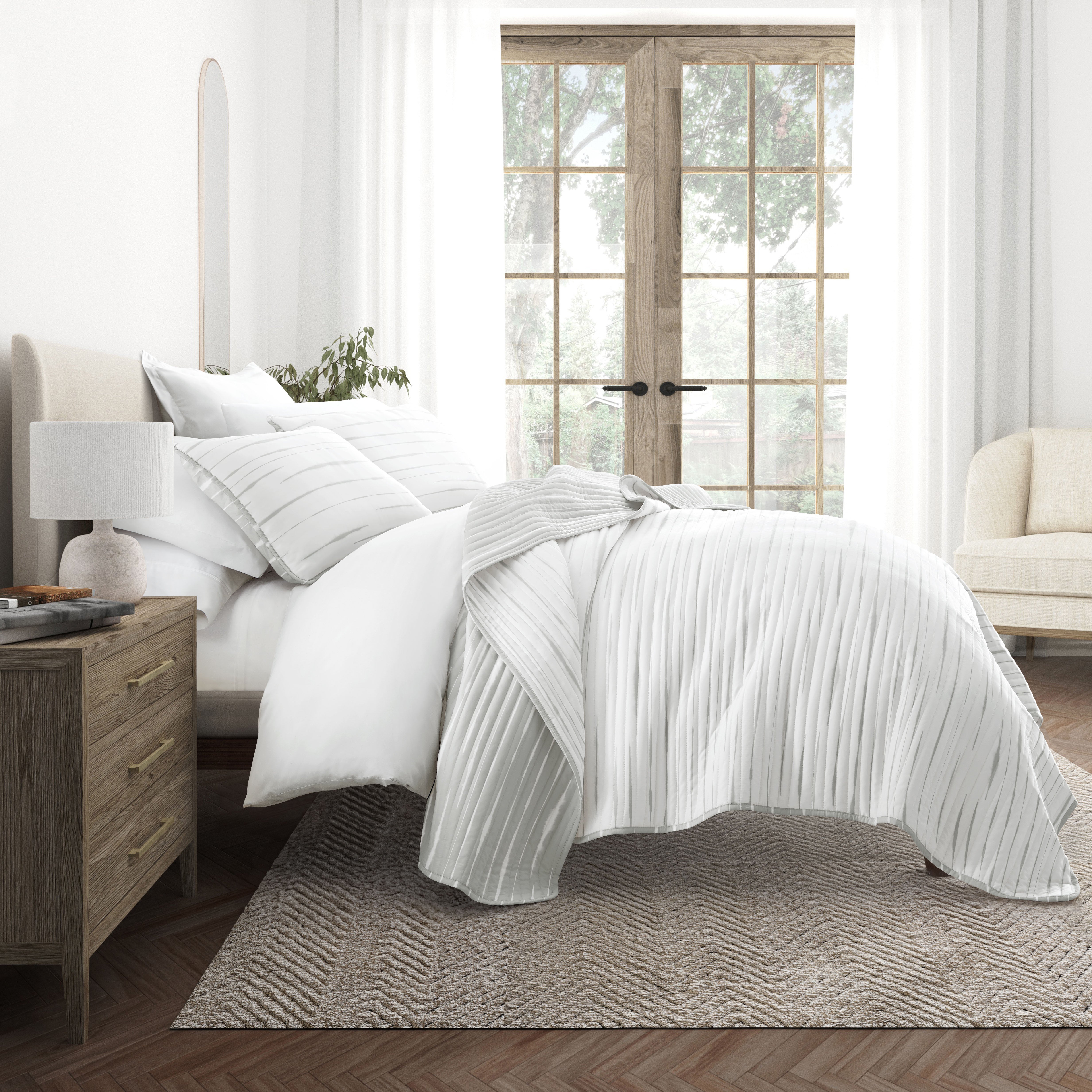 Horizon Patterned Reversible Quilted Coverlet Set