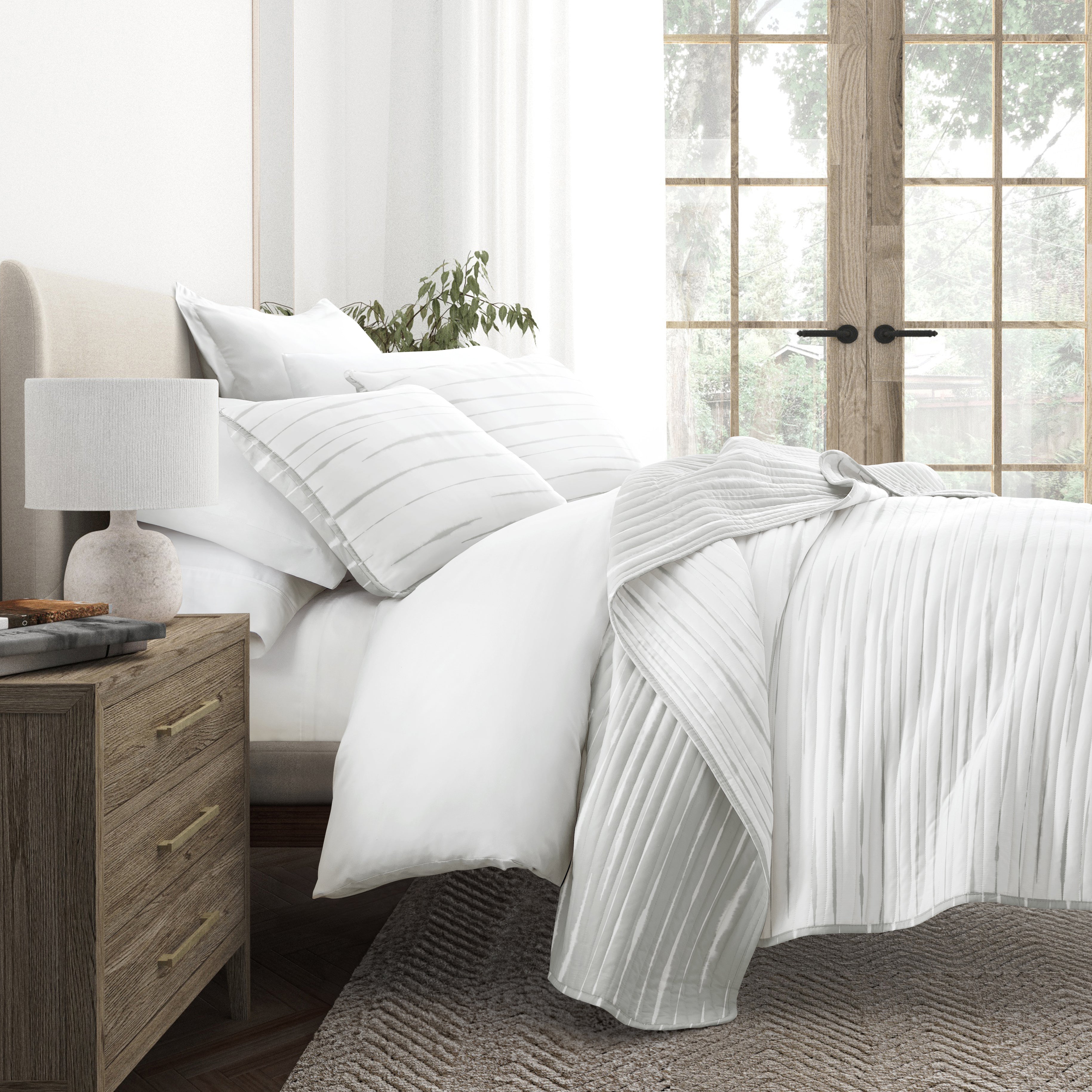 Horizon Patterned Reversible Quilted Coverlet Set